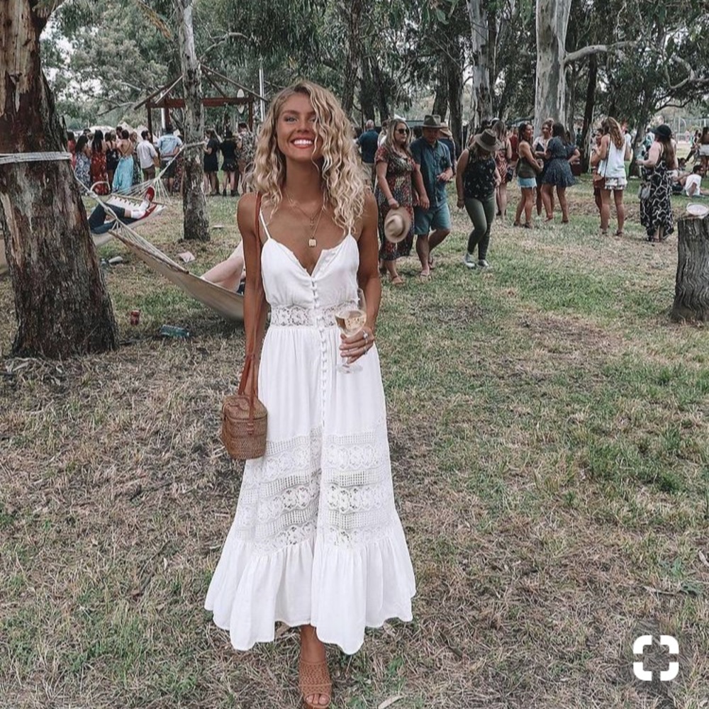 SOLD-Beautiful white lace midi dress